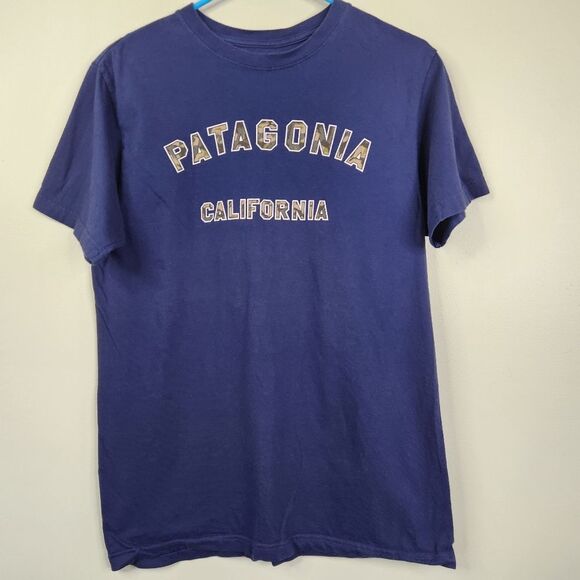 Patagonia Mens Slim Fit Organic Cotton Camo Print Letters Short Sleeve Tee M - Picture 1 of 4